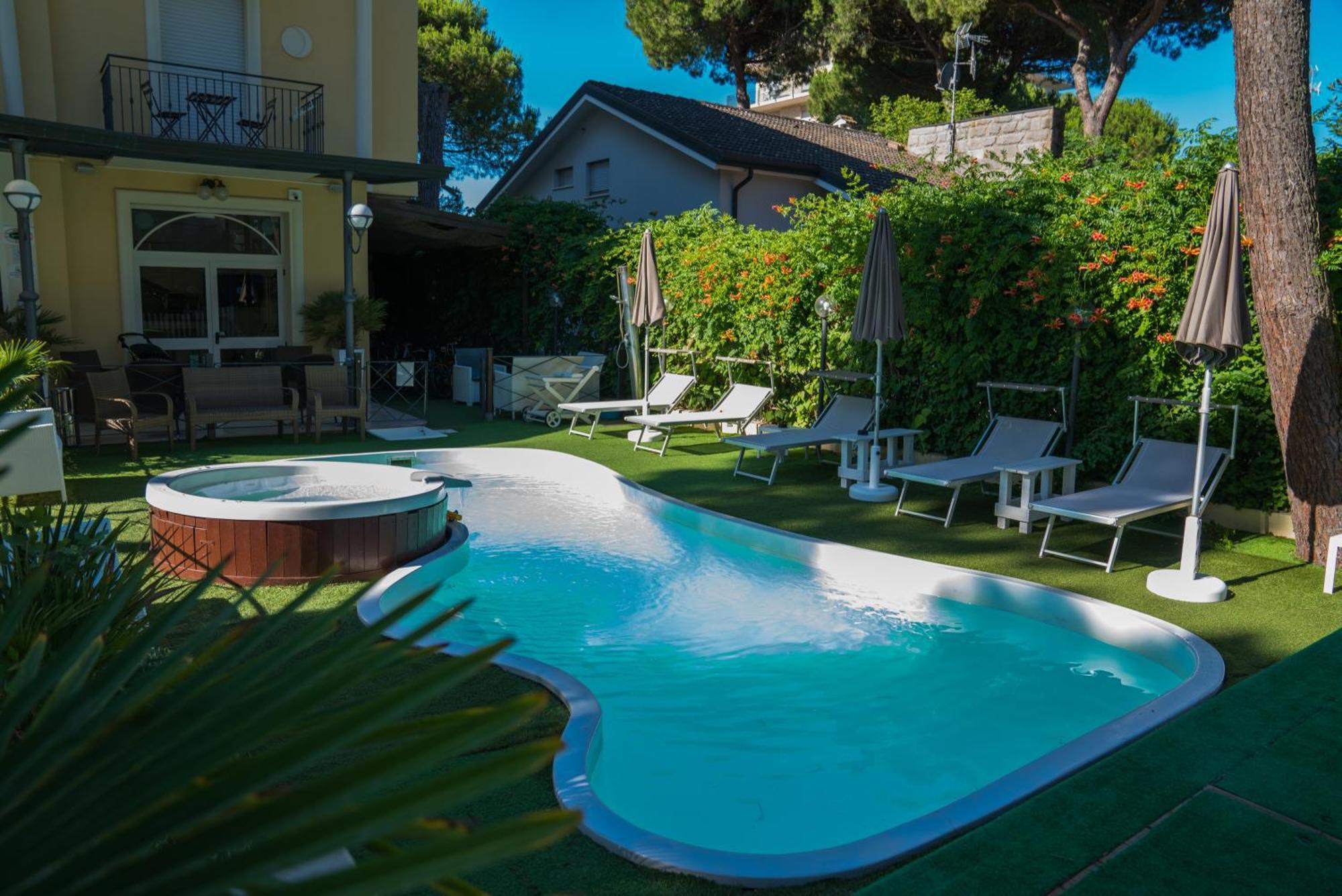 Hotel Europa 米兰马瑞提那 外观 照片